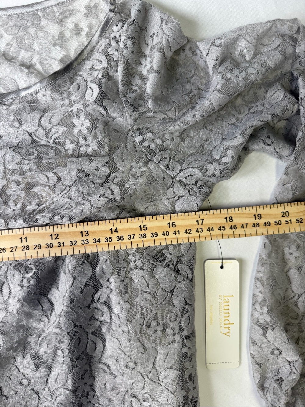 Laundry By Shelli Segal Gray Lace  Feminine Blouse with Underlined Camisole- 6 - Picture 13 of 15